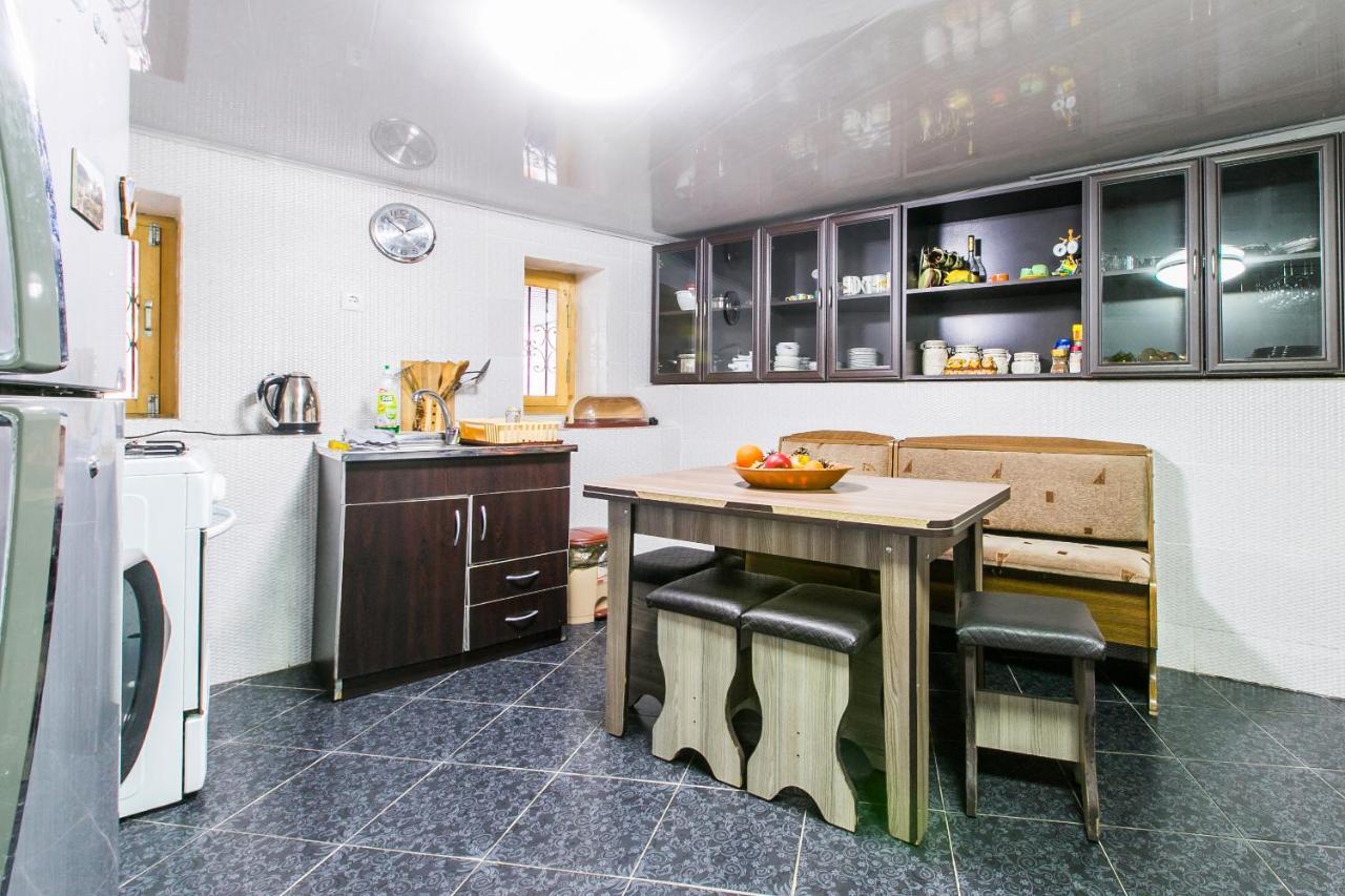 Nikas Apartment Тбілісі Екстер'єр фото
