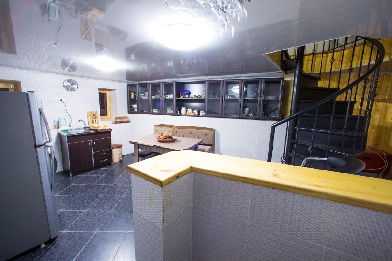 Nikas Apartment Тбілісі Екстер'єр фото
