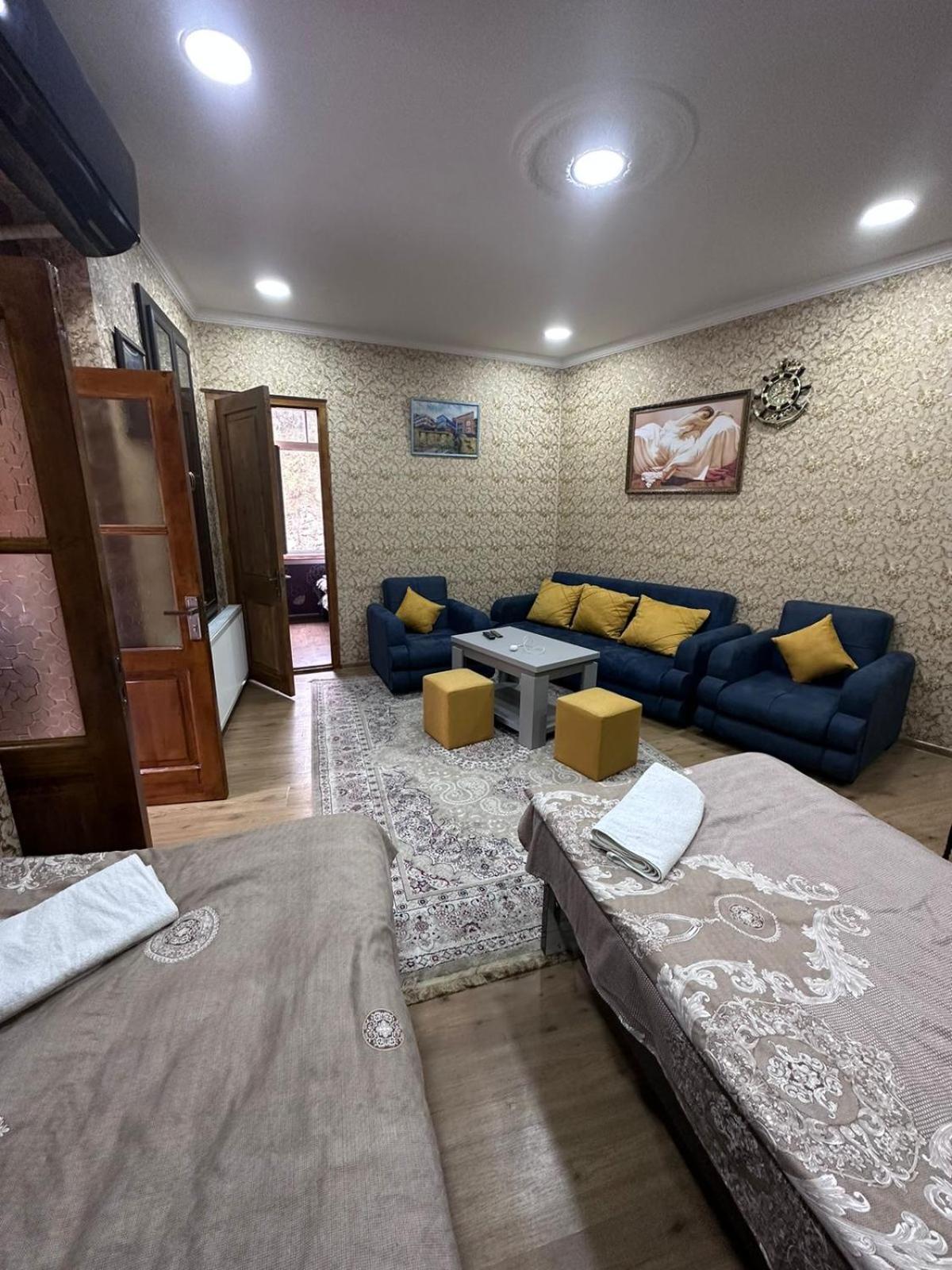 Nikas Apartment Тбілісі Екстер'єр фото